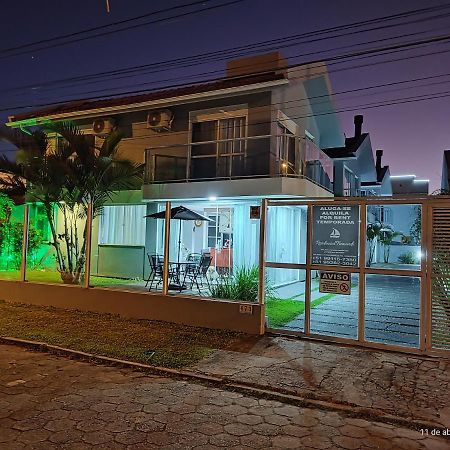 Residencial Bernardo, Meia Quadra Do Trapiche Florianopolis Bagian luar foto