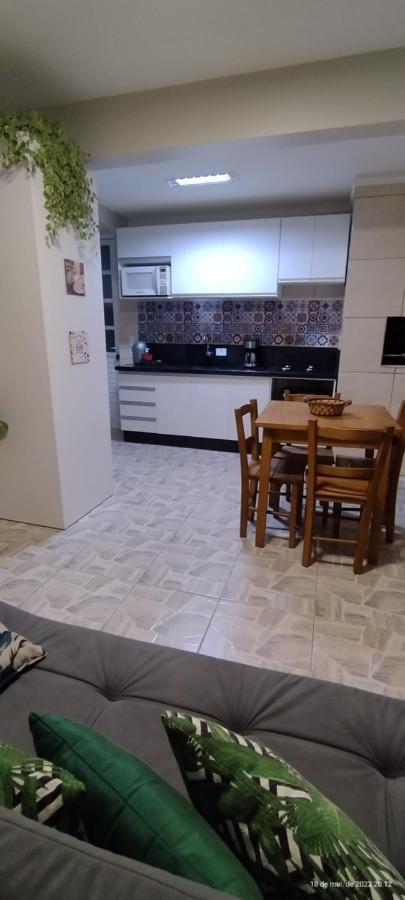 Residencial Bernardo, Meia Quadra Do Trapiche Florianopolis Bagian luar foto
